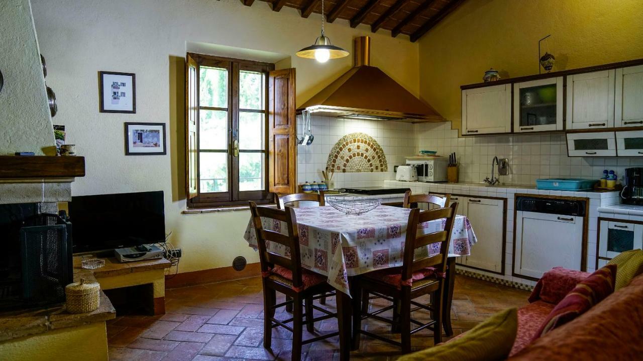 La Casa Del Fattore 蒙特里久尼 外观 照片